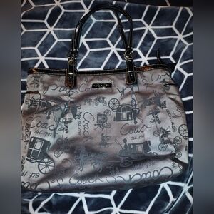 Coach Signature horse & Carraige tote